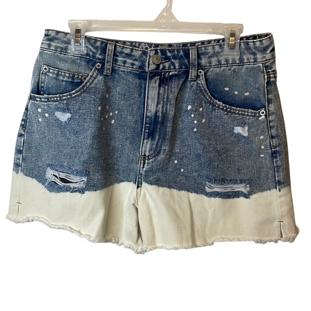 No Boundaries Womens Distressed Dip Dye Bleached Denim Shorts Blue White Size 11